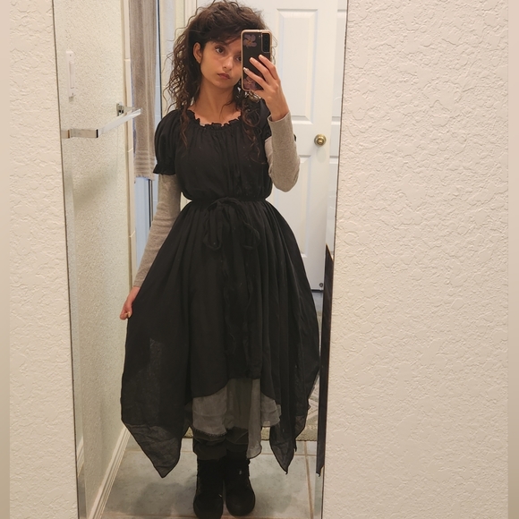 🤎 Meet your Posher, Megan :) - Picture 14 of 17